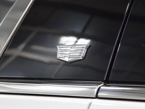 Used 2023 Cadillac Escalade ESV Premium Luxury Platinum w/ Heavy-Duty Trailer Package image 18