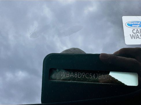 Used 2018 BMW 330i xDrive Sedan w/ Premium Package image 13