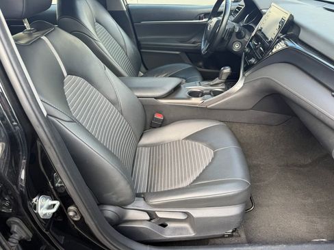 Used 2023 Toyota Camry SE FWD image 12