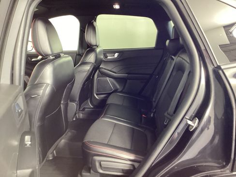 Used 2024 Ford Escape ST-Line w/ Tech Pack #1 AWD/4WD image 13