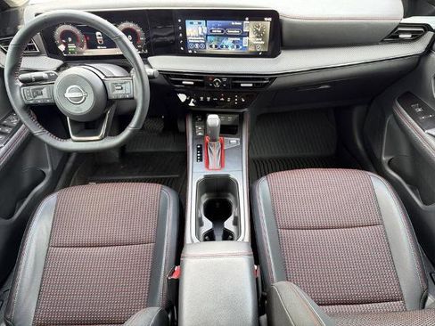 Certified 2025 Nissan Kicks SR w/ SR Premium Package FWD image 2