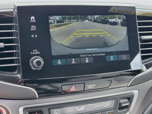 Used 2023 Honda Passport EX-L image 10