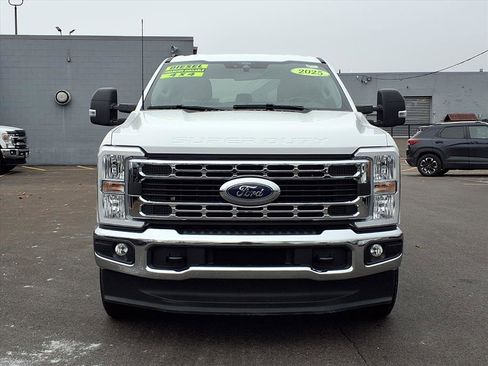 Used 2025 Ford F350 XLT image 21