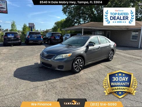 Used 2010 Toyota Camry LE FWD image 1