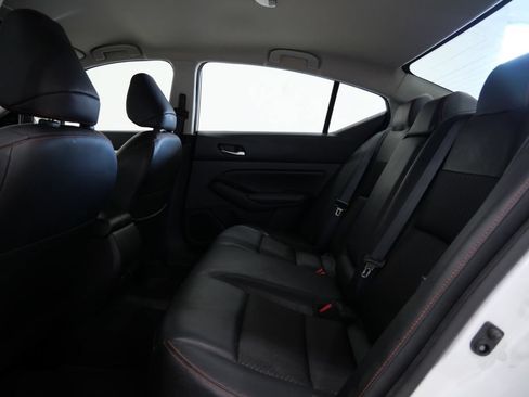 Used 2024 Nissan Altima 2.5 SR FWD image 23