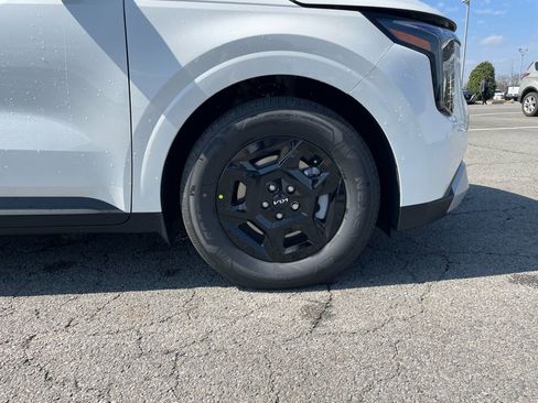 New 2026 Kia Carnival LXS image 32