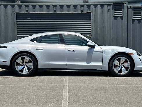 Certified 2022 Porsche Taycan 4S AWD/4WD image 9