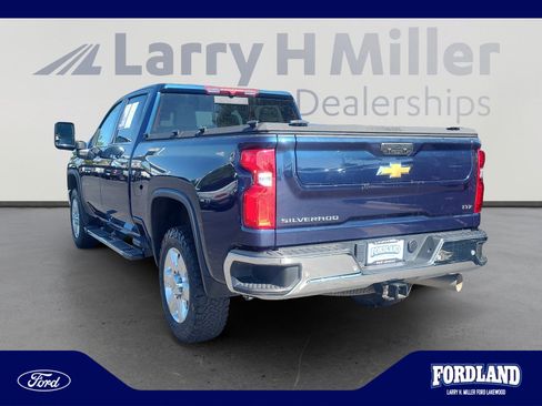 Used 2022 Chevrolet Silverado 2500 LTZ w/ LTZ Plus Package AWD/4WD image 3