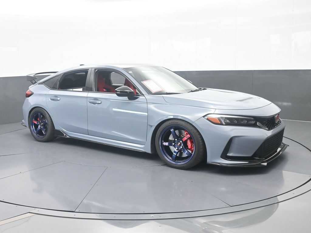 Used 2025 Honda Civic Type R image 8