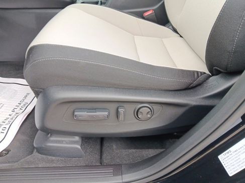 Used 2025 Honda CR-V EX image 18