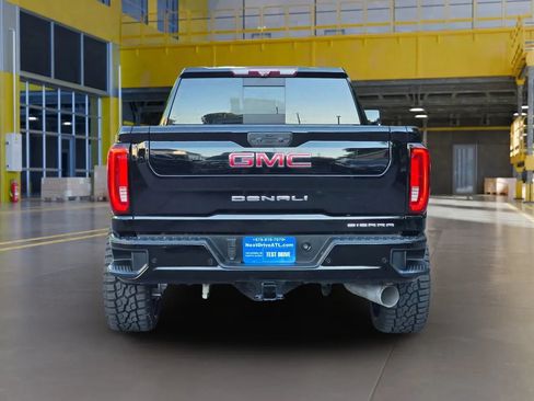 Used 2020 GMC Sierra 2500 Denali w/ Denali Ultimate Package AWD/4WD image 6