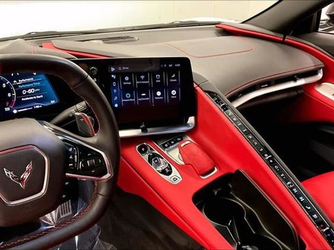 Used 2024 Chevrolet Corvette Stingray Preferred Cpe w/ Z51 Performance Package RWD image 7