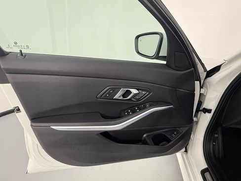 Certified 2025 BMW 330i xDrive Sedan w/ Convenience Package image 12