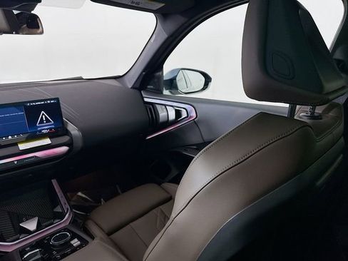 New 2026 BMW X3 xDrive30 w/ Premium Package image 24