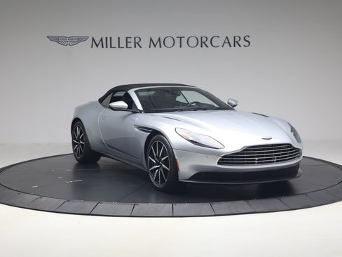 Used 2019 Aston Martin DB11 Volante RWD image 23