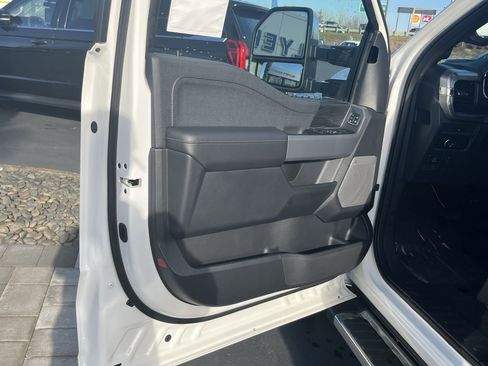 New 2025 Ford F150 Lariat w/ Equipment Group 501A Mid image 13