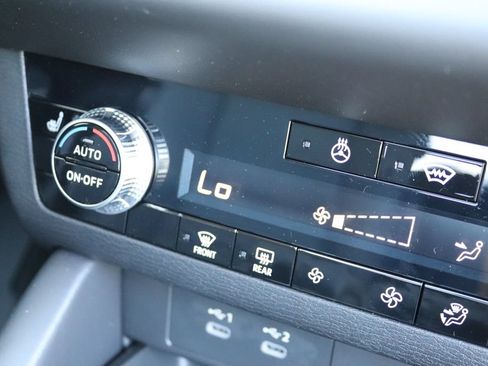 New 2026 Mitsubishi Outlander AWD image 5