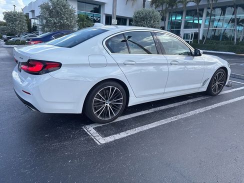 Used 2023 BMW 540i w/ Premium Package RWD image 10