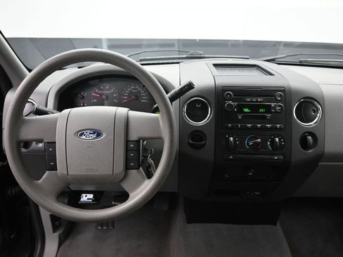Used 2004 Ford F150 XLT RWD image 10