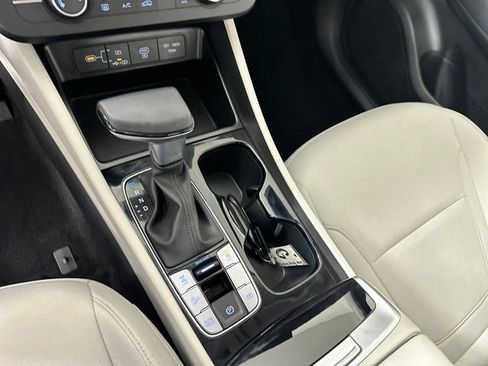 Certified 2025 Hyundai Tucson SE image 20