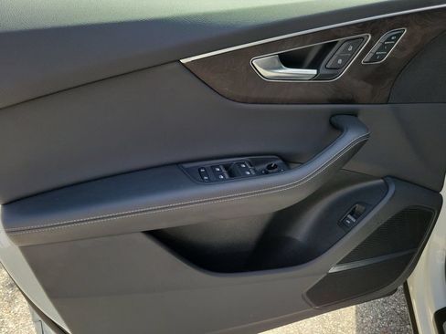 Certified 2023 Audi Q8 Premium Plus w/ Premium Plus Package AWD/4WD image 19
