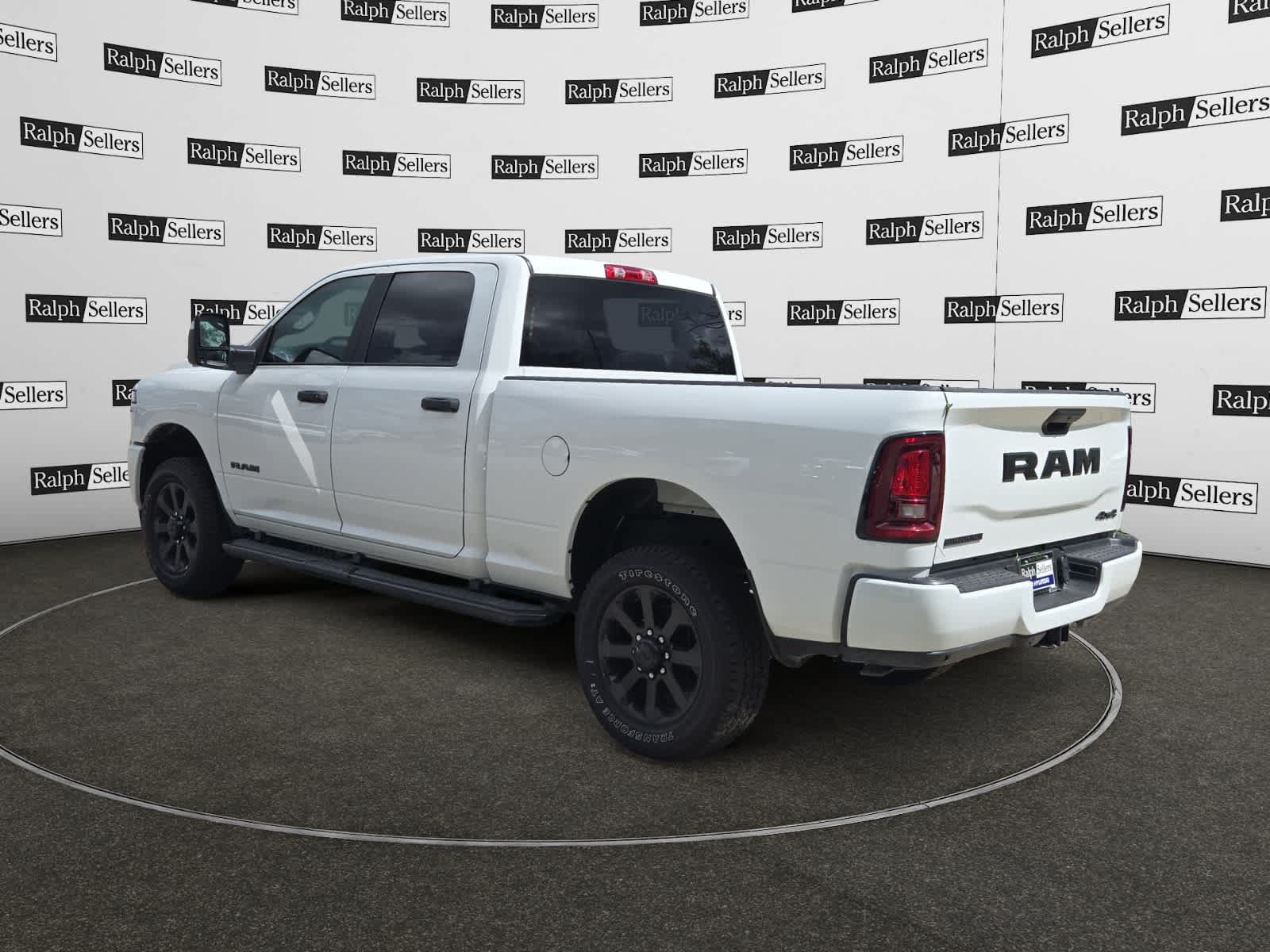 Used 2026 RAM 2500 Big Horn AWD/4WD image 4