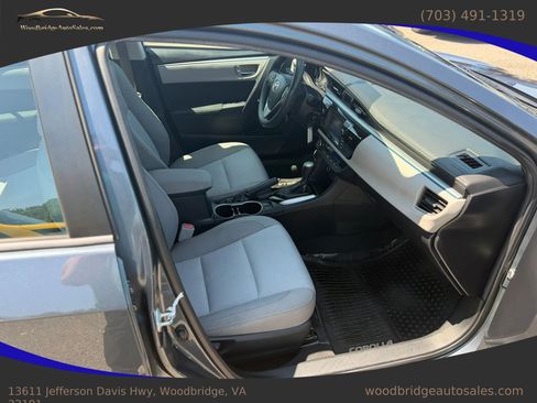 Used 2016 Toyota Corolla LE FWD image 16