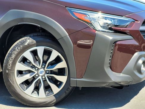 Certified 2025 Subaru Outback Limited XT AWD/4WD image 5