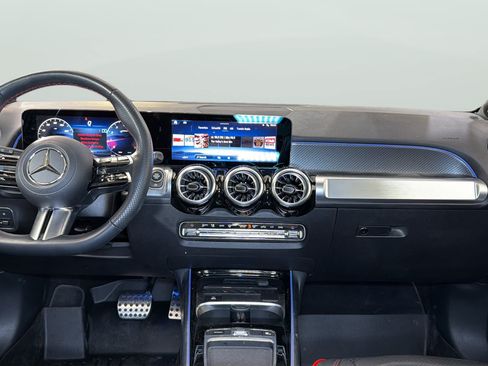 Used 2025 Mercedes-Benz GLB 250 image 14