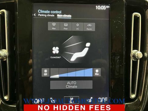 Used 2019 Volvo XC40 T5 Momentum image 25