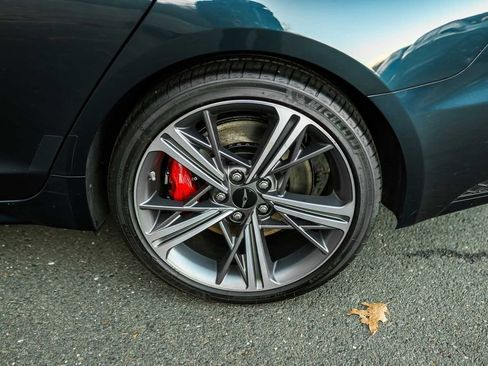 Used 2024 Genesis G70 2.5T w/ Sport Prestige Package image 12