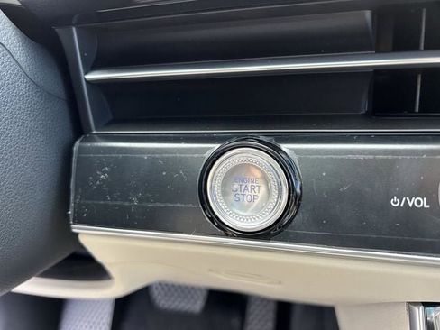New 2026 Genesis GV70 2.5T AWD/4WD image 30