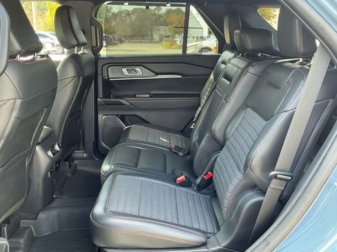 Used 2025 Ford Explorer ST-Line w/ Premium Package image 28