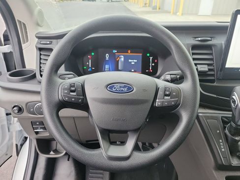 New 2026 Ford Transit 250 148 Medium Roof image 24
