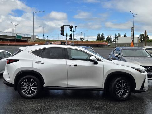 Used 2025 Lexus NX 350h AWD w/ Premium Package image 3