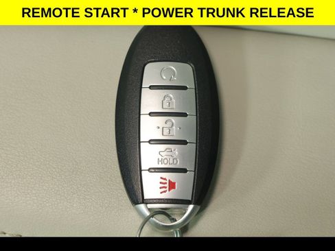 Used 2025 Nissan Altima 2.5 SV image 6