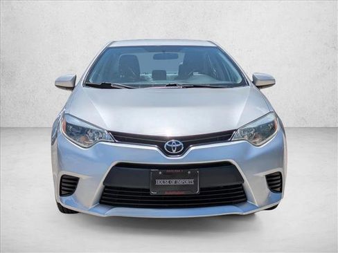 Used 2016 Toyota Corolla L FWD image 2