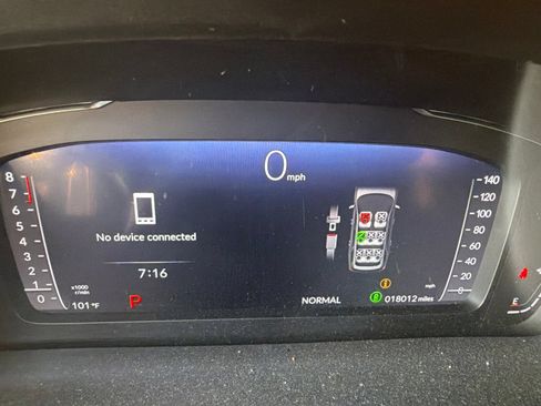 Used 2025 Honda Pilot Black Edition image 16