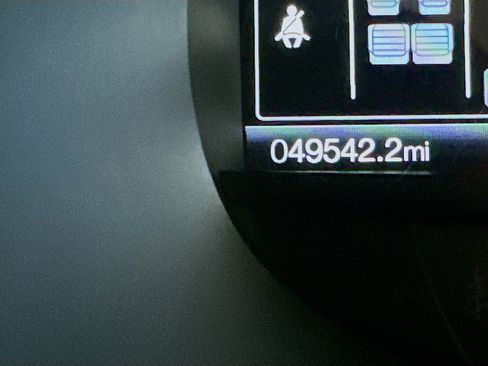 Used 2024 Ford Edge Titanium image 19