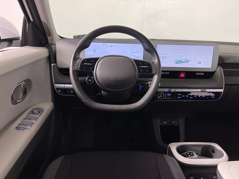 Certified 2024 Hyundai Ioniq 5 SEL RWD image 15