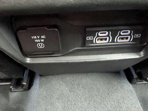 Used 2025 Jeep Grand Cherokee Altitude AWD/4WD image 19