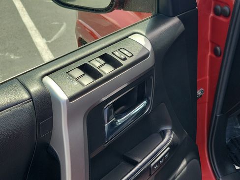 Certified 2021 Toyota 4Runner Limited AWD/4WD image 19