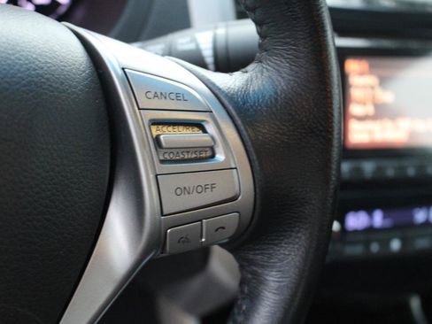 Used 2013 Nissan Altima 2.5 SV FWD image 19