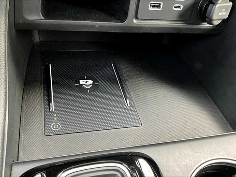 Used 2025 Honda Pilot Black Edition image 65