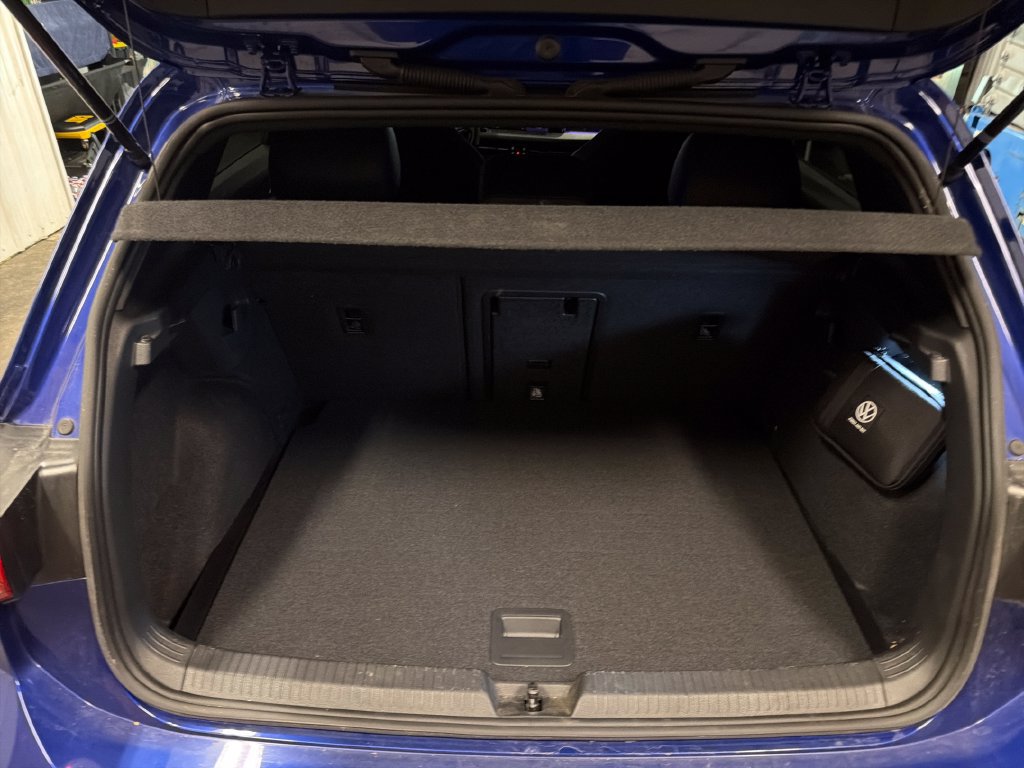 Used 2024 Volkswagen Golf R AWD/4WD image 37