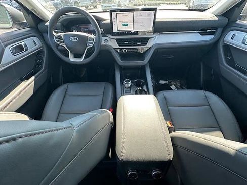 New 2026 Ford Explorer Active w/ Active Comfort Package image 15