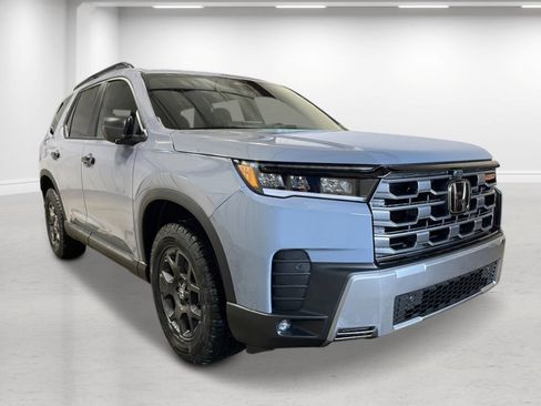 New 2026 Honda Pilot TrailSport image 9