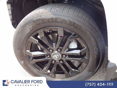 Used 2026 Toyota 4Runner Platinum AWD/4WD image 45