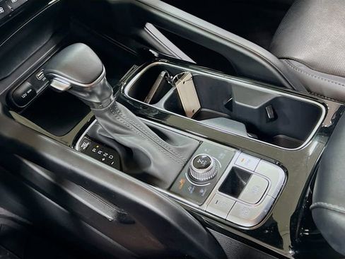 Certified 2023 Kia Telluride S image 17