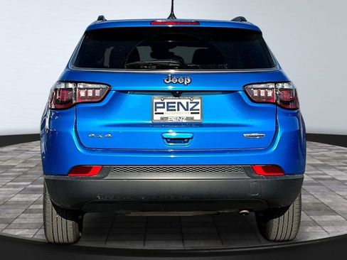 Used 2022 Jeep Compass Latitude w/ Convenience Group AWD/4WD image 5
